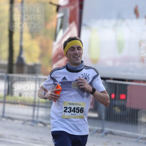 25.10.2026 - hella hamburg halbmarathon Antke Förster http://msf.ph/oto/10856700 25.10.2026 10:16:31 Lombardsbrücke 23456, 36317 meine-sportfotos.de