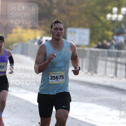 25.10.2026 - hella hamburg halbmarathon Antke Förster http://msf.ph/oto/10856747 25.10.2026 10:16:50 Lombardsbrücke 35675, 36108, 32551 meine-sportfotos.de