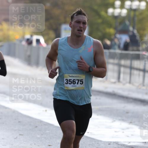 25.10.2026 - hella hamburg halbmarathon Antke Förster http://msf.ph/oto/10856749 25.10.2026 10:16:50 Lombardsbrücke 35675, 36108, 32551 meine-sportfotos.de