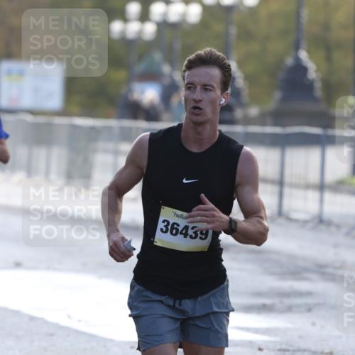 25.10.2026 - hella hamburg halbmarathon Antke Förster http://msf.ph/oto/10856790 25.10.2026 10:17:08 Lombardsbrücke 36439, 13052, 30218, 1999, 30331 meine-sportfotos.de