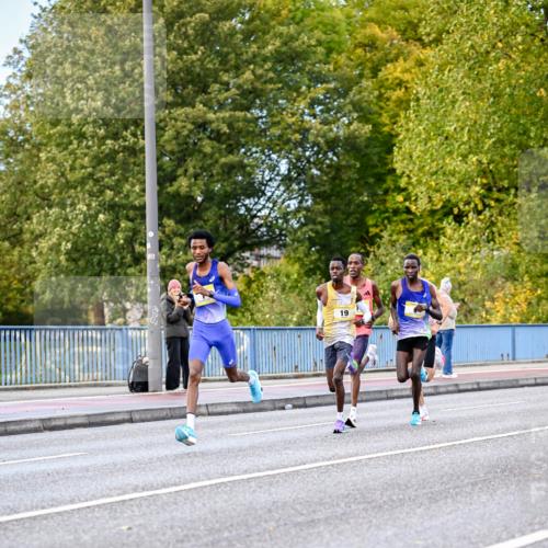 25.10.2026 - hella hamburg halbmarathon Dr. Thomas Lammeyer http://msf.ph/oto/11051969 25.10.2026 10:09:04 Kennedybrücke 19 meine-sportfotos.de