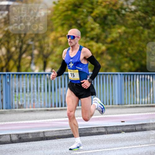 25.10.2026 - hella hamburg halbmarathon Dr. Thomas Lammeyer http://msf.ph/oto/11052104 25.10.2026 10:09:51 Kennedybrücke 15 meine-sportfotos.de