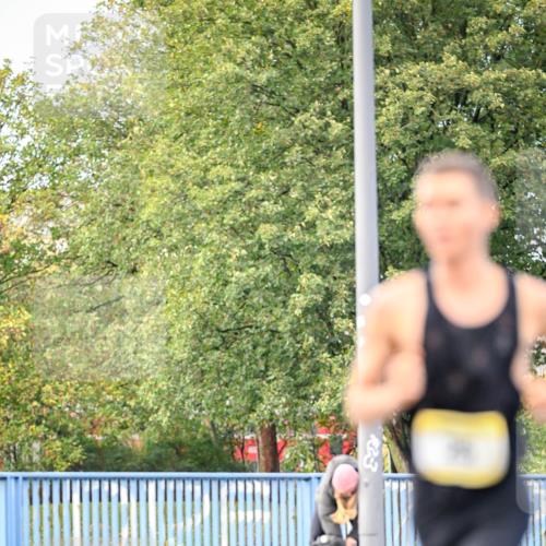 25.10.2026 - hella hamburg halbmarathon Dr. Thomas Lammeyer http://msf.ph/oto/11052145 25.10.2026 10:10:38 Kennedybrücke  meine-sportfotos.de