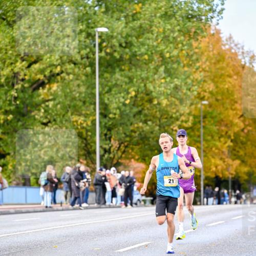 25.10.2026 - hella hamburg halbmarathon Dr. Thomas Lammeyer http://msf.ph/oto/11052164 25.10.2026 10:10:53 Kennedybrücke 21, 5 meine-sportfotos.de