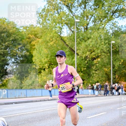 25.10.2026 - hella hamburg halbmarathon Dr. Thomas Lammeyer http://msf.ph/oto/11052214 25.10.2026 10:10:56 Kennedybrücke 332 meine-sportfotos.de