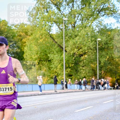 25.10.2026 - hella hamburg halbmarathon Dr. Thomas Lammeyer http://msf.ph/oto/11052225 25.10.2026 10:10:56 Kennedybrücke 33715 meine-sportfotos.de