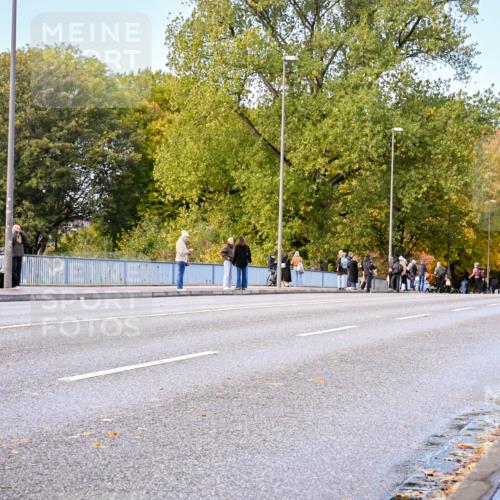 25.10.2026 - hella hamburg halbmarathon Dr. Thomas Lammeyer http://msf.ph/oto/11052395 25.10.2026 10:12:00 Kennedybrücke  meine-sportfotos.de
