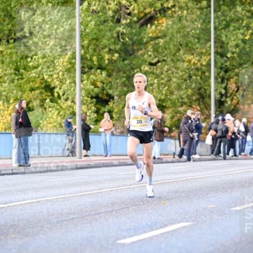 25.10.2026 - hella hamburg halbmarathon Dr. Thomas Lammeyer http://msf.ph/oto/11052422 25.10.2026 10:12:26 Kennedybrücke 20, 20, 23, 34074 meine-sportfotos.de