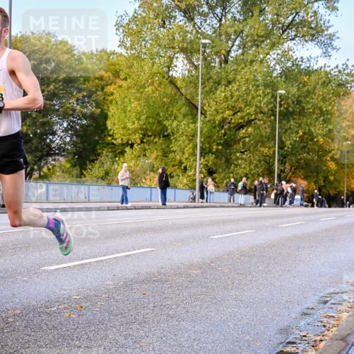 25.10.2026 - hella hamburg halbmarathon Dr. Thomas Lammeyer http://msf.ph/oto/11052575 25.10.2026 10:12:34 Kennedybrücke 34751, 778 meine-sportfotos.de