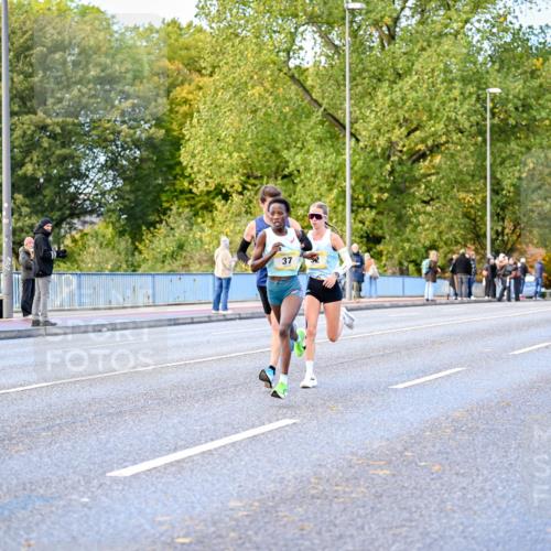 25.10.2026 - hella hamburg halbmarathon Dr. Thomas Lammeyer http://msf.ph/oto/11052591 25.10.2026 10:12:48 Kennedybrücke 37 meine-sportfotos.de