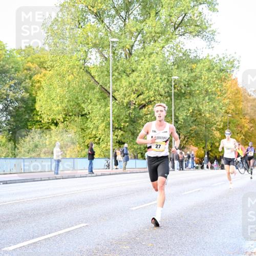 25.10.2026 - hella hamburg halbmarathon Dr. Thomas Lammeyer http://msf.ph/oto/11052693 25.10.2026 10:13:16 Kennedybrücke 27, 3467 meine-sportfotos.de