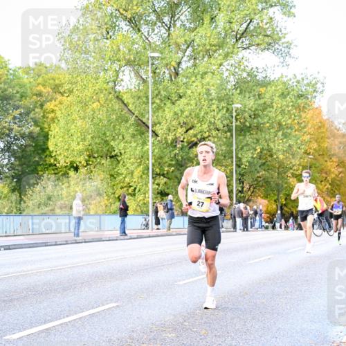 25.10.2026 - hella hamburg halbmarathon Dr. Thomas Lammeyer http://msf.ph/oto/11052695 25.10.2026 10:13:16 Kennedybrücke 27, 34671 meine-sportfotos.de