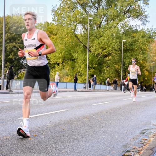 25.10.2026 - hella hamburg halbmarathon Dr. Thomas Lammeyer http://msf.ph/oto/11052716 25.10.2026 10:13:18 Kennedybrücke 34671 meine-sportfotos.de