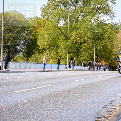 25.10.2026 - hella hamburg halbmarathon Dr. Thomas Lammeyer http://msf.ph/oto/11052772 25.10.2026 10:13:23 Kennedybrücke  meine-sportfotos.de