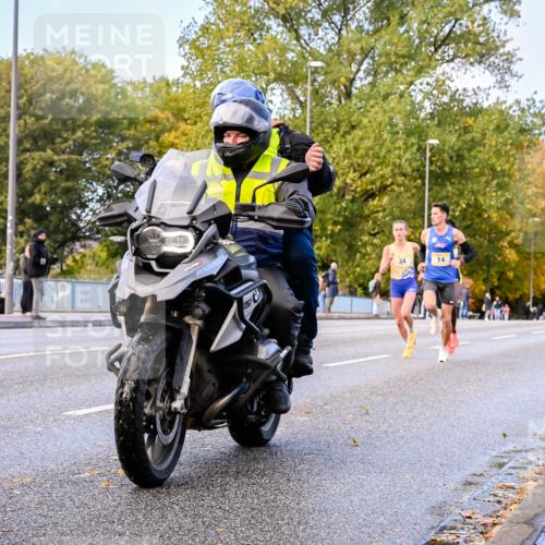 25.10.2026 - hella hamburg halbmarathon Dr. Thomas Lammeyer http://msf.ph/oto/11052794 25.10.2026 10:13:27 Kennedybrücke 1200, 34, 14 meine-sportfotos.de
