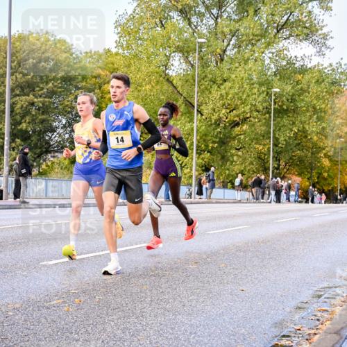 25.10.2026 - hella hamburg halbmarathon Dr. Thomas Lammeyer http://msf.ph/oto/11052813 25.10.2026 10:13:28 Kennedybrücke 14 meine-sportfotos.de