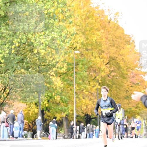 25.10.2026 - hella hamburg halbmarathon Dr. Thomas Lammeyer http://msf.ph/oto/11052831 25.10.2026 10:14:03 Kennedybrücke  meine-sportfotos.de