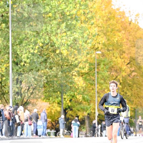 25.10.2026 - hella hamburg halbmarathon Dr. Thomas Lammeyer http://msf.ph/oto/11052848 25.10.2026 10:14:04 Kennedybrücke 22 meine-sportfotos.de