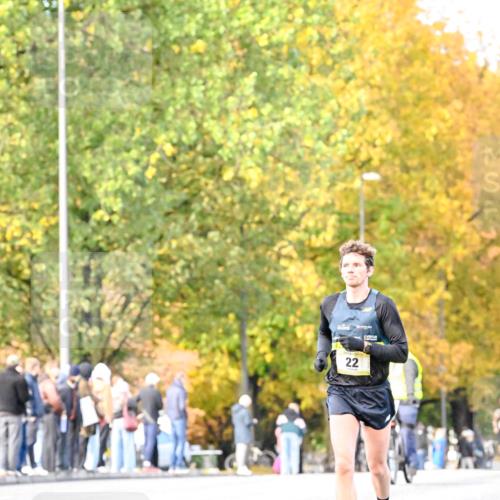 25.10.2026 - hella hamburg halbmarathon Dr. Thomas Lammeyer http://msf.ph/oto/11052865 25.10.2026 10:14:05 Kennedybrücke 22 meine-sportfotos.de