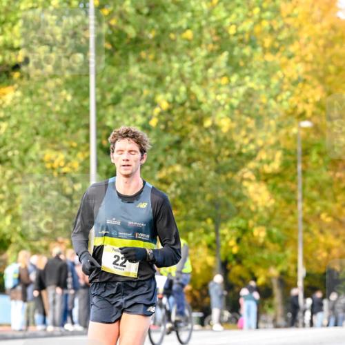 25.10.2026 - hella hamburg halbmarathon Dr. Thomas Lammeyer http://msf.ph/oto/11052889 25.10.2026 10:14:07 Kennedybrücke 22 meine-sportfotos.de