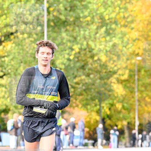 25.10.2026 - hella hamburg halbmarathon Dr. Thomas Lammeyer http://msf.ph/oto/11052898 25.10.2026 10:14:08 Kennedybrücke  meine-sportfotos.de
