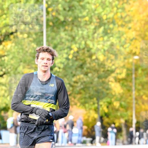 25.10.2026 - hella hamburg halbmarathon Dr. Thomas Lammeyer http://msf.ph/oto/11052900 25.10.2026 10:14:08 Kennedybrücke  meine-sportfotos.de