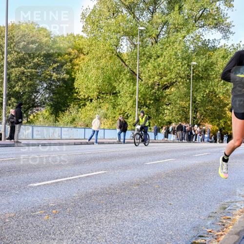 25.10.2026 - hella hamburg halbmarathon Dr. Thomas Lammeyer http://msf.ph/oto/11052912 25.10.2026 10:14:10 Kennedybrücke  meine-sportfotos.de