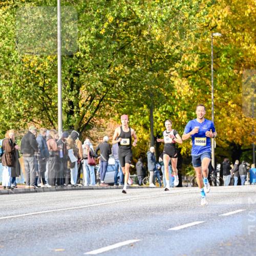 25.10.2026 - hella hamburg halbmarathon Dr. Thomas Lammeyer http://msf.ph/oto/11052946 25.10.2026 10:14:17 Kennedybrücke 30088, 26 meine-sportfotos.de