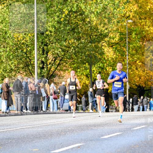 25.10.2026 - hella hamburg halbmarathon Dr. Thomas Lammeyer http://msf.ph/oto/11052948 25.10.2026 10:14:17 Kennedybrücke 30088 meine-sportfotos.de