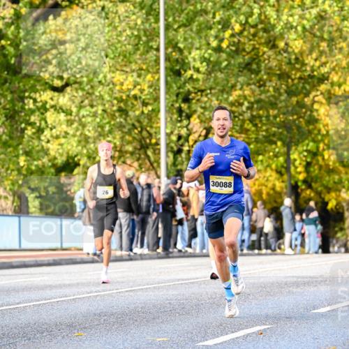 25.10.2026 - hella hamburg halbmarathon Dr. Thomas Lammeyer http://msf.ph/oto/11052985 25.10.2026 10:14:19 Kennedybrücke 26, 30088 meine-sportfotos.de