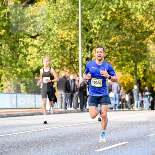 25.10.2026 - hella hamburg halbmarathon Dr. Thomas Lammeyer http://msf.ph/oto/11052989 25.10.2026 10:14:20 Kennedybrücke 30088 meine-sportfotos.de