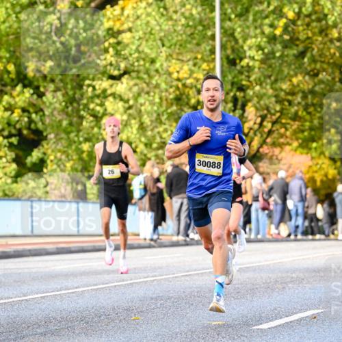 25.10.2026 - hella hamburg halbmarathon Dr. Thomas Lammeyer http://msf.ph/oto/11052998 25.10.2026 10:14:20 Kennedybrücke 26, 30088 meine-sportfotos.de