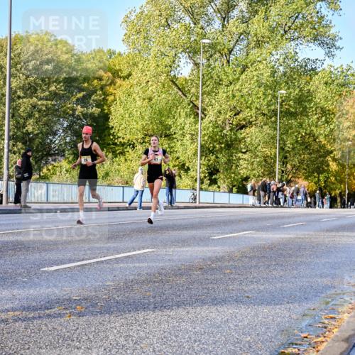 25.10.2026 - hella hamburg halbmarathon Dr. Thomas Lammeyer http://msf.ph/oto/11053017 25.10.2026 10:14:24 Kennedybrücke  meine-sportfotos.de