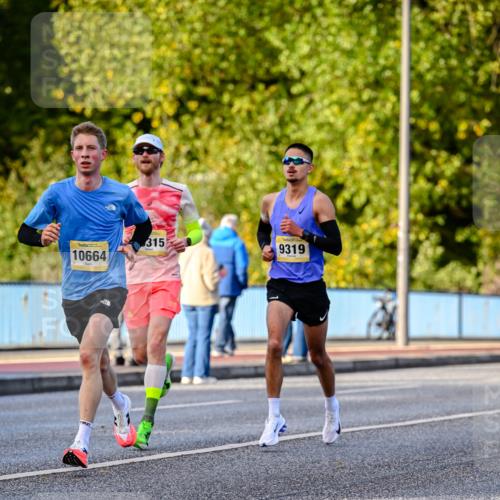25.10.2026 - hella hamburg halbmarathon Dr. Thomas Lammeyer http://msf.ph/oto/11053080 25.10.2026 10:14:51 Kennedybrücke 10664, 315, 9319 meine-sportfotos.de