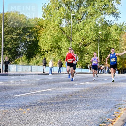 25.10.2026 - hella hamburg halbmarathon Dr. Thomas Lammeyer http://msf.ph/oto/11053096 25.10.2026 10:15:01 Kennedybrücke 3365, 24545, 3268 meine-sportfotos.de