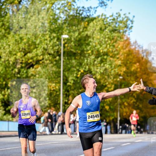 25.10.2026 - hella hamburg halbmarathon Dr. Thomas Lammeyer http://msf.ph/oto/11053099 25.10.2026 10:15:02 Kennedybrücke 32685, 24545 meine-sportfotos.de