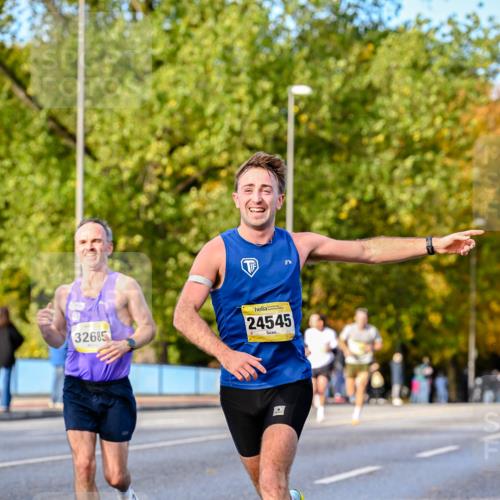 25.10.2026 - hella hamburg halbmarathon Dr. Thomas Lammeyer http://msf.ph/oto/11053108 25.10.2026 10:15:02 Kennedybrücke 32685, 24545 meine-sportfotos.de