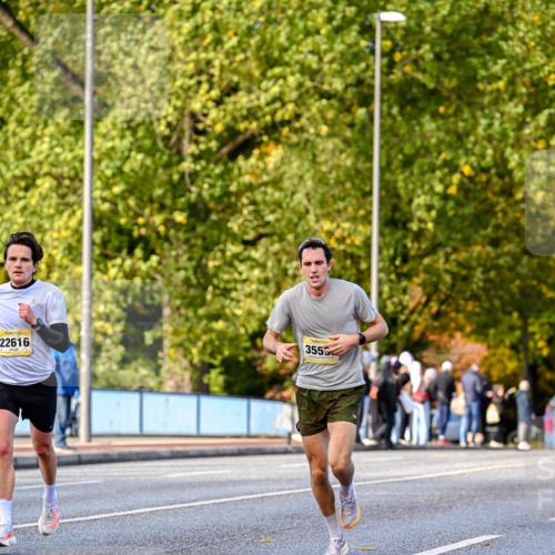25.10.2026 - hella hamburg halbmarathon Dr. Thomas Lammeyer http://msf.ph/oto/11053156 25.10.2026 10:15:07 Kennedybrücke 22616, 3555 meine-sportfotos.de