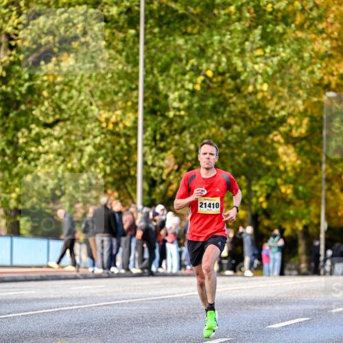 25.10.2026 - hella hamburg halbmarathon Dr. Thomas Lammeyer http://msf.ph/oto/11053168 25.10.2026 10:15:09 Kennedybrücke 21410 meine-sportfotos.de