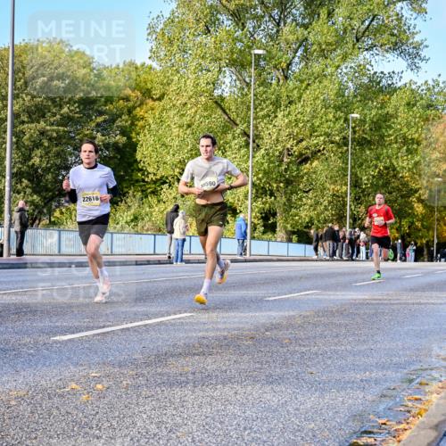 25.10.2026 - hella hamburg halbmarathon Dr. Thomas Lammeyer http://msf.ph/oto/11053175 25.10.2026 10:15:09 Kennedybrücke 22616, 35590 meine-sportfotos.de