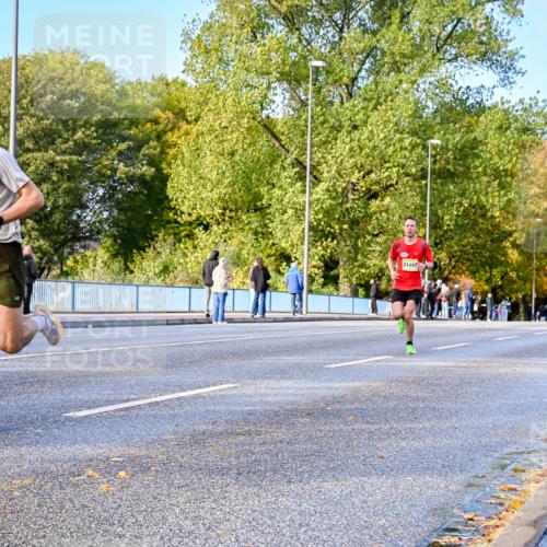 25.10.2026 - hella hamburg halbmarathon Dr. Thomas Lammeyer http://msf.ph/oto/11053197 25.10.2026 10:15:10 Kennedybrücke 5590, 21410 meine-sportfotos.de