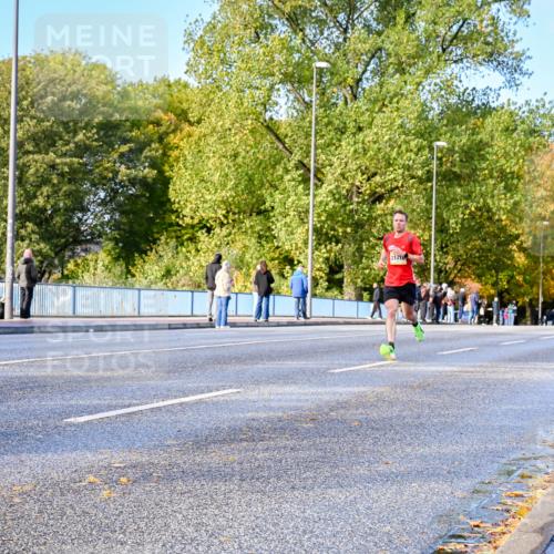 25.10.2026 - hella hamburg halbmarathon Dr. Thomas Lammeyer http://msf.ph/oto/11053201 25.10.2026 10:15:11 Kennedybrücke 35590, 21410 meine-sportfotos.de