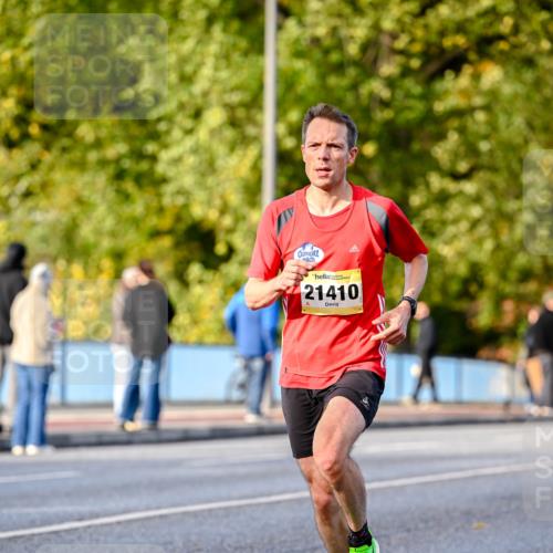 25.10.2026 - hella hamburg halbmarathon Dr. Thomas Lammeyer http://msf.ph/oto/11053210 25.10.2026 10:15:11 Kennedybrücke 21410 meine-sportfotos.de