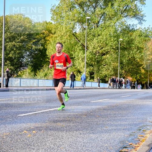 25.10.2026 - hella hamburg halbmarathon Dr. Thomas Lammeyer http://msf.ph/oto/11053215 25.10.2026 10:15:12 Kennedybrücke 21410 meine-sportfotos.de