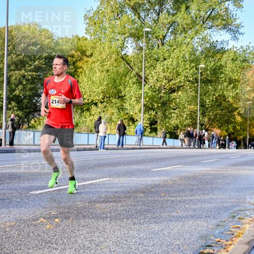 25.10.2026 - hella hamburg halbmarathon Dr. Thomas Lammeyer http://msf.ph/oto/11053219 25.10.2026 10:15:13 Kennedybrücke 214 meine-sportfotos.de