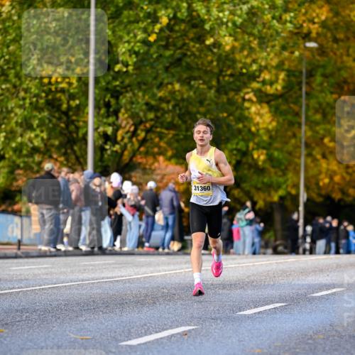 25.10.2026 - hella hamburg halbmarathon Dr. Thomas Lammeyer http://msf.ph/oto/11053231 25.10.2026 10:15:24 Kennedybrücke 31360 meine-sportfotos.de