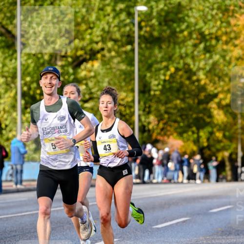 25.10.2026 - hella hamburg halbmarathon Dr. Thomas Lammeyer http://msf.ph/oto/11053360 25.10.2026 10:15:45 Kennedybrücke 43 meine-sportfotos.de