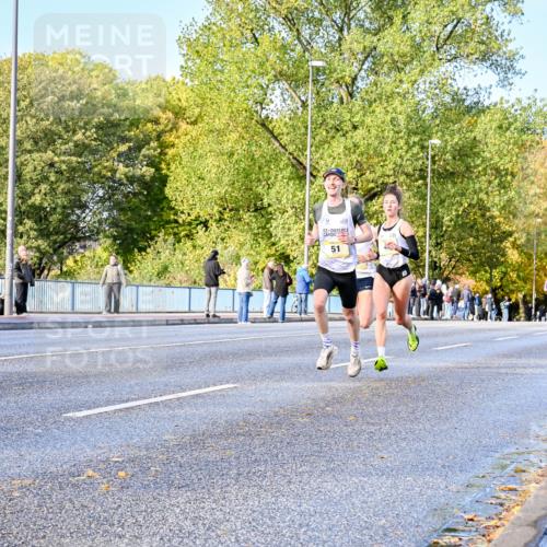 25.10.2026 - hella hamburg halbmarathon Dr. Thomas Lammeyer http://msf.ph/oto/11053366 25.10.2026 10:15:46 Kennedybrücke 51 meine-sportfotos.de