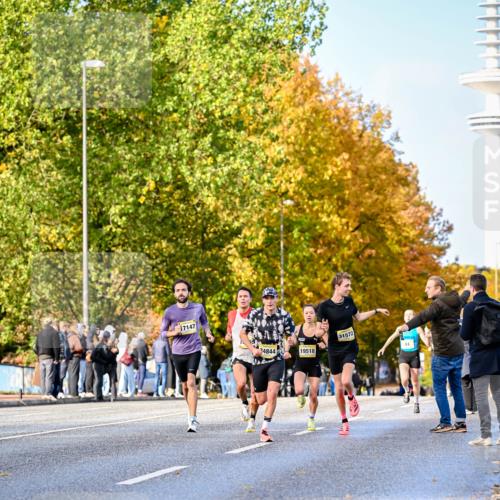 25.10.2026 - hella hamburg halbmarathon Dr. Thomas Lammeyer http://msf.ph/oto/11053409 25.10.2026 10:15:49 Kennedybrücke 17147, 34844, 19518, 31572 meine-sportfotos.de