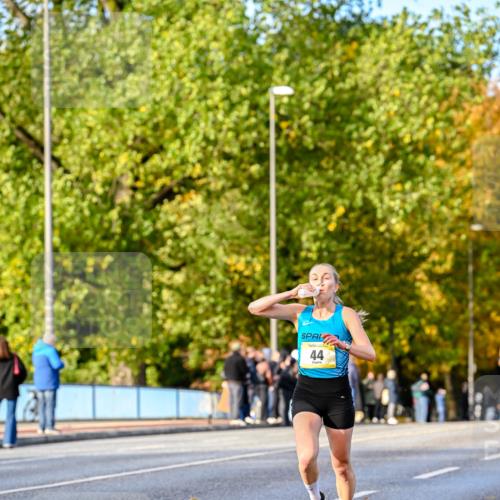 25.10.2026 - hella hamburg halbmarathon Dr. Thomas Lammeyer http://msf.ph/oto/11053472 25.10.2026 10:15:55 Kennedybrücke 44 meine-sportfotos.de